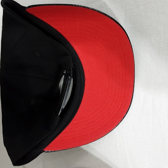 Hat - Picture 6 of 6